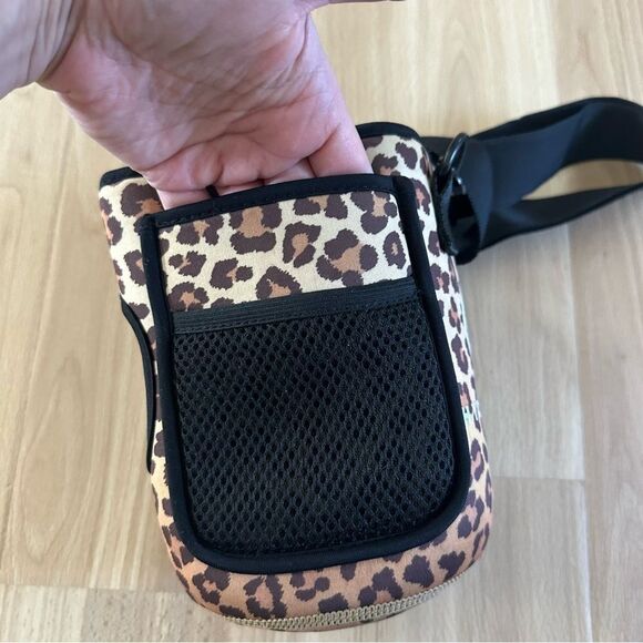 Hydrojug Sleeve Cheetah Print - Picture 2 of 4